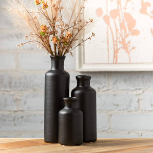 MATTE BLACK VASE