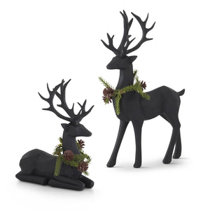 Matte Black Modern Deer w/Pine Wreaths