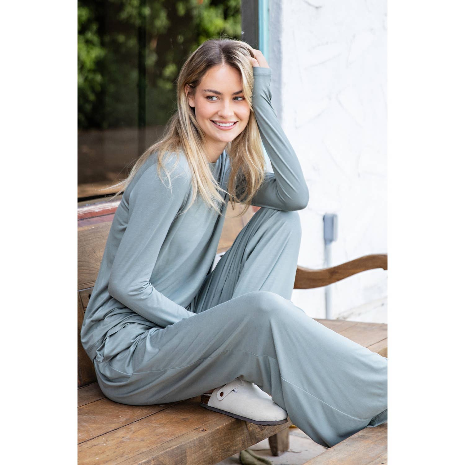 BLACK VISCOSE MODAL LONG SLEEVE TOP