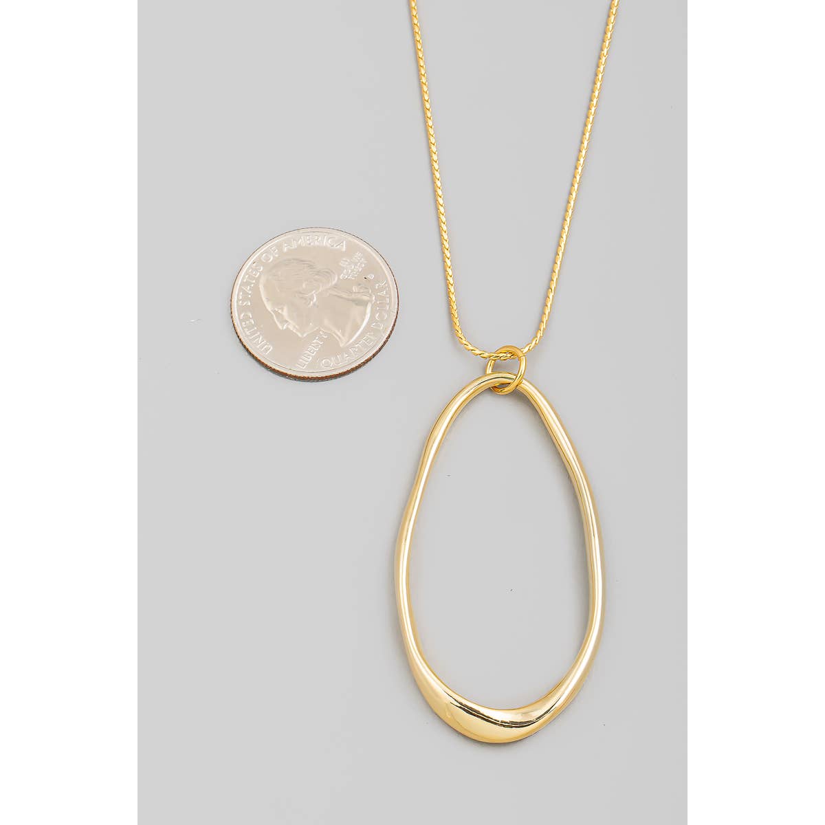 Oval Cutout Pendant Necklace