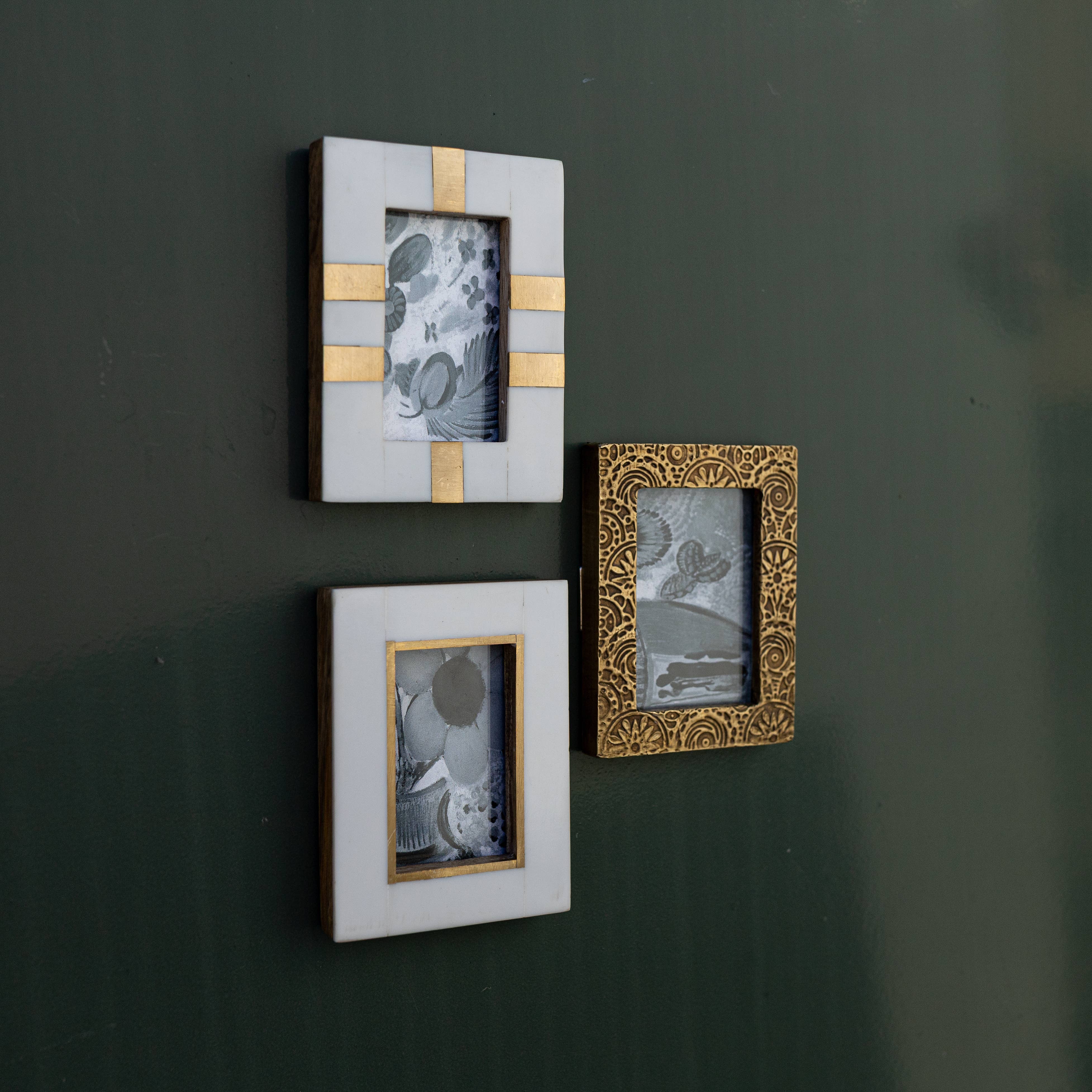 2X3 Bernadette Magnetic Mini Picture Frame With Brass Inlay
