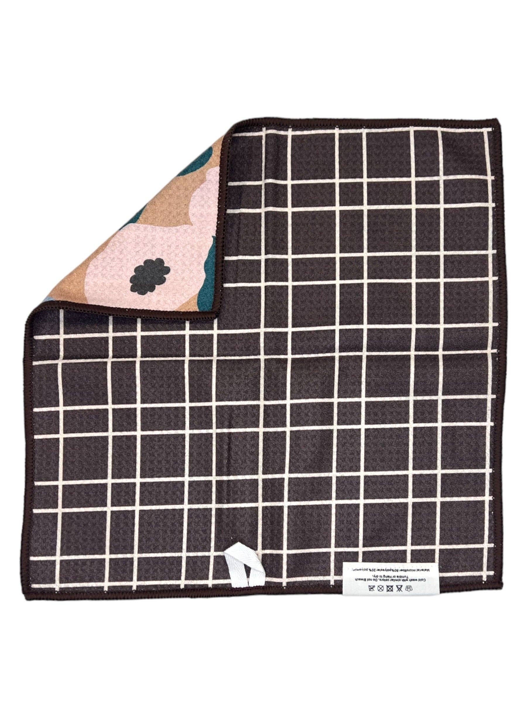 Lilly Plaid: Reversible Washcloth: Brown/Cream / 12x12 in / Washcloth