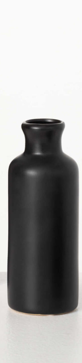 MATTE BLACK VASE