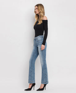 MOUNT BRUCE  MID RISE SEAMLESS WAISTBAND BOOTCUT JEANS