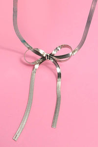 SILVER HERRINGBONE SNAKE CHAIN BOW NECKLACE