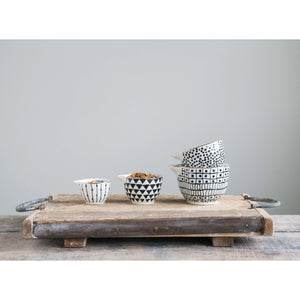 Stoneware Measuring Cups with Pattern, Set of 4