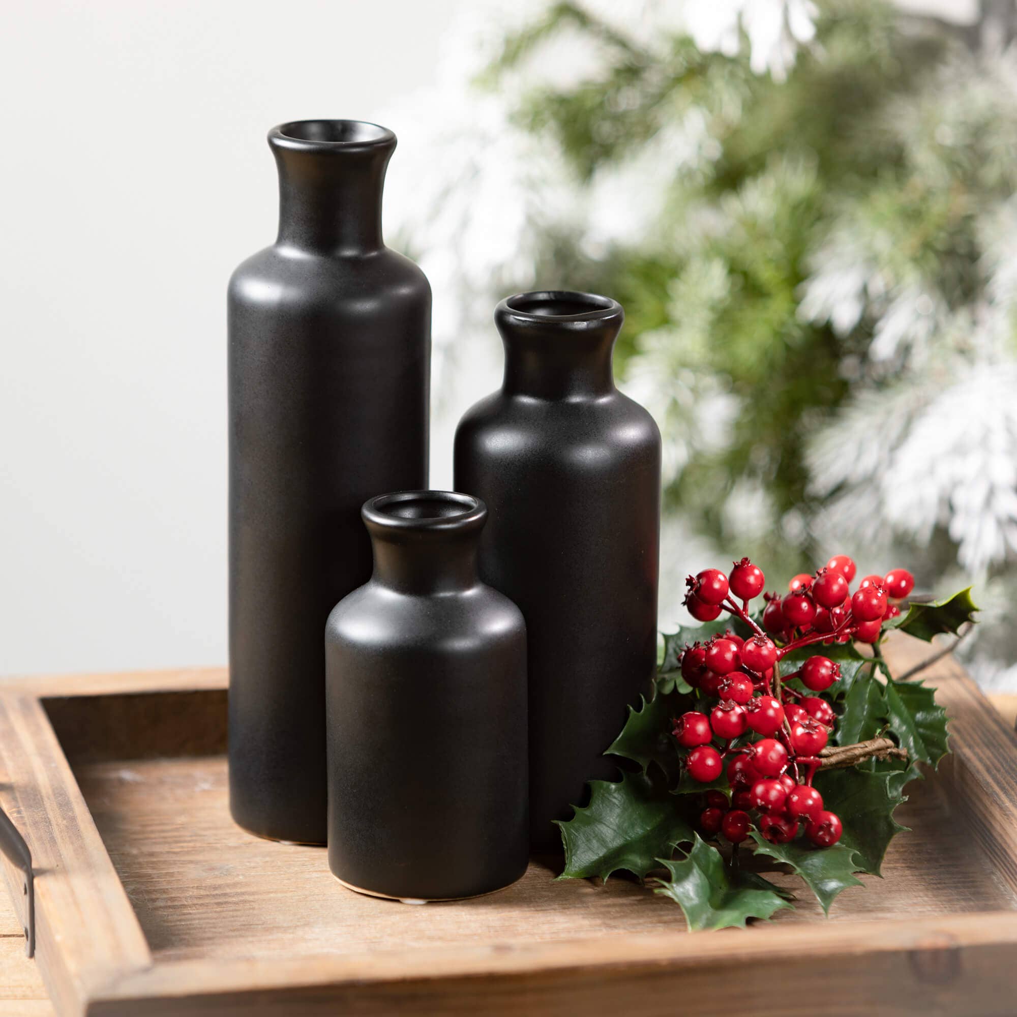 MATTE BLACK VASE