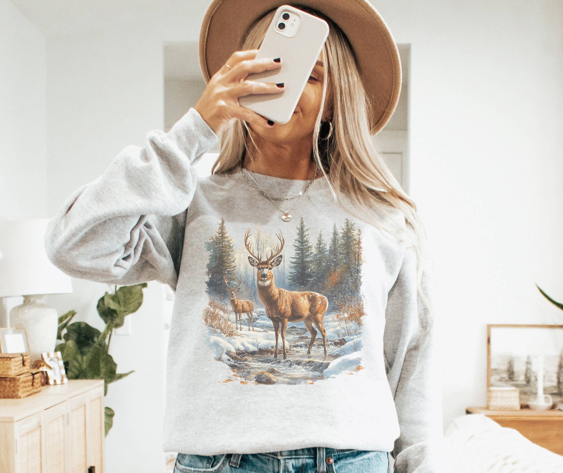 Ash Vintage Deer Wilderness Crew Neck Sweatshirt
