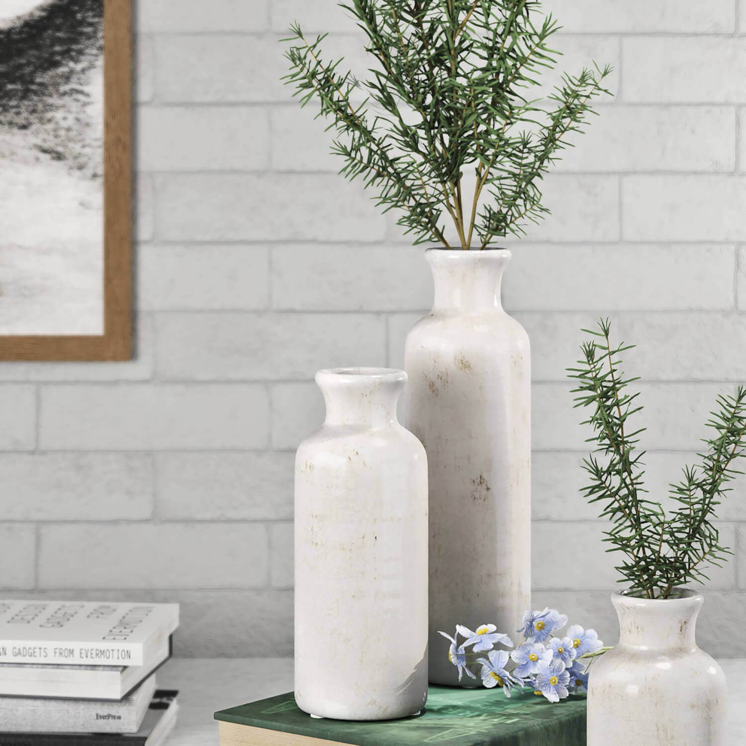 WHITE BOTTLE VASE