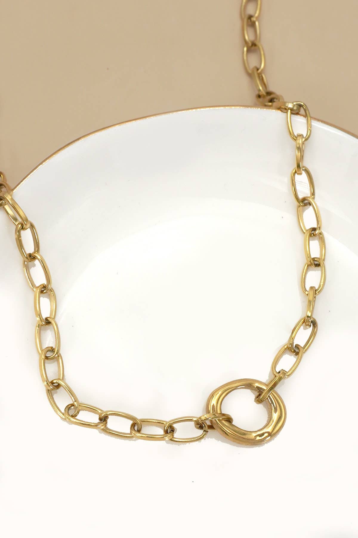 GOLD 18K STAINLESS STEEL TARNISH FREE OVAL NECKLACE
