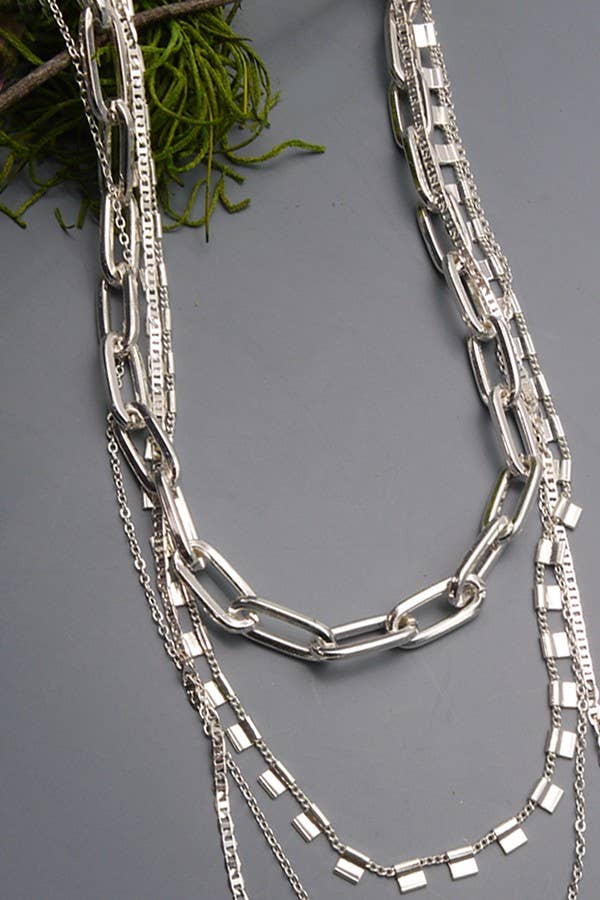 4 CHUNKY CHAIN LINK NECKLACE